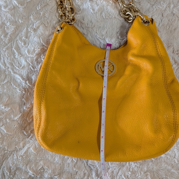 Micheal Kors Fulton Chain medium yellow mustard tote bag purse - Picture 5 of 9